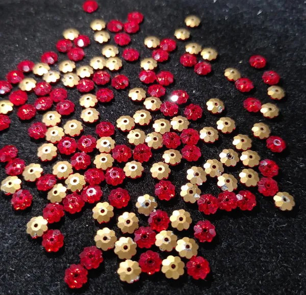 Genuine_Swarovski_Red_and_Golden_Flower_Margarita_Crystal_Beads_|_5mm_|_4_Pieces