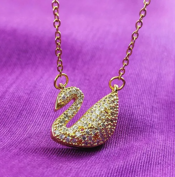 18K_Gold_Plated_Cubic_Zirconia_Pavé_Swan_Pendant_Necklace__|_1_Piece