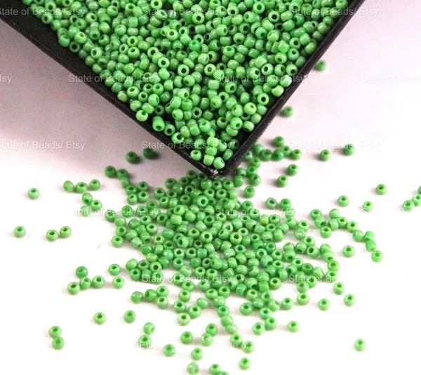 Green_Opaque_Seed_Beads_2Mm_|_1_Bunch