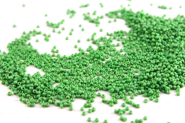 Green_Opaque_Seed_Beads_2Mm_|_1_Bunch