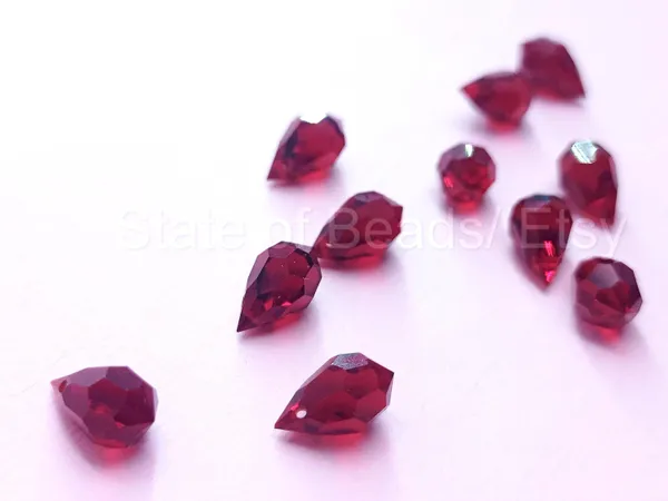 Genuine_Swarovski_Red_Teardrop_Charm_Beads_|_5.5mm_|_4_Pcs