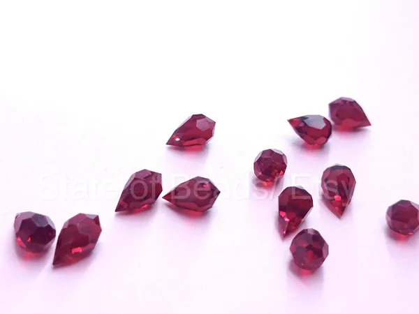 Genuine_Swarovski_Red_Teardrop_Charm_Beads_|_5.5mm_|_4_Pcs
