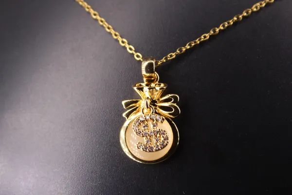 18K_Gold_Plated_Money_Bag_Charm_Necklace__|_1_Piece