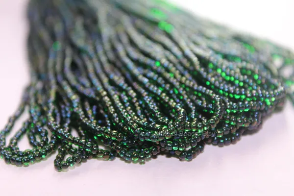 Green_Seed_Beads_2Mm_|_1_Bunch