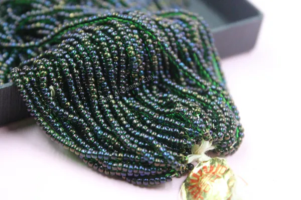 Green_Seed_Beads_2Mm_|_1_Bunch