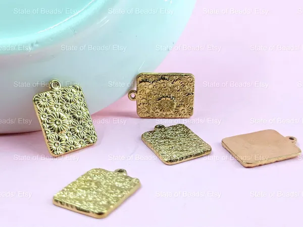 Gold_Brass_Hammered_Daisy_Flower_Charms_|_15mm_|_Pack_of_5