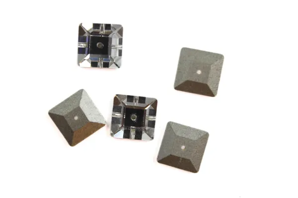 Genuine_Swarovski_Silver_Rivoli_Sew-On_Crystals_|_10mm_|_Pack_of_6