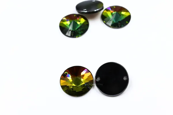 Genuine_Swarovski_Silver_Rivoli_Sew-On_Crystals_|_18mm_|_2-Hole_|_Pack_of_4