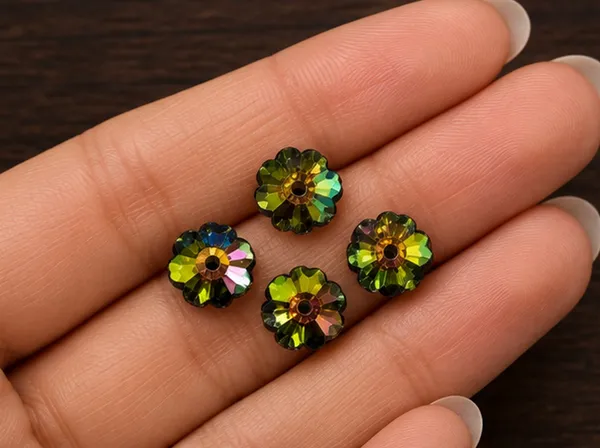 Swarovski_Green_Flower_Margarita_Crystal_Beads_|_5mm_|_4_Pieces