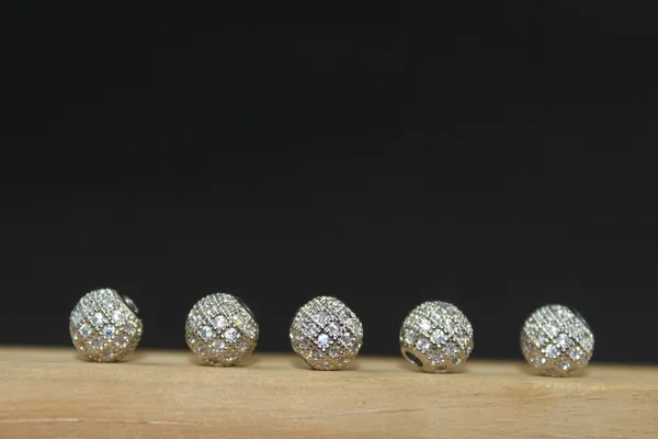 White_And_Silver_Cubic_Zirconia_Ball_Beads_|_4/6/8/10mm_|_10_Pcs