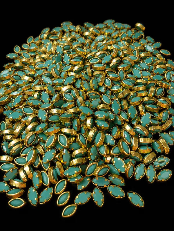 Sea_Green_Kundan_Eye_shape_Stones_|_4x6mm_|_400_Pcs_|_Sticking_Purpose