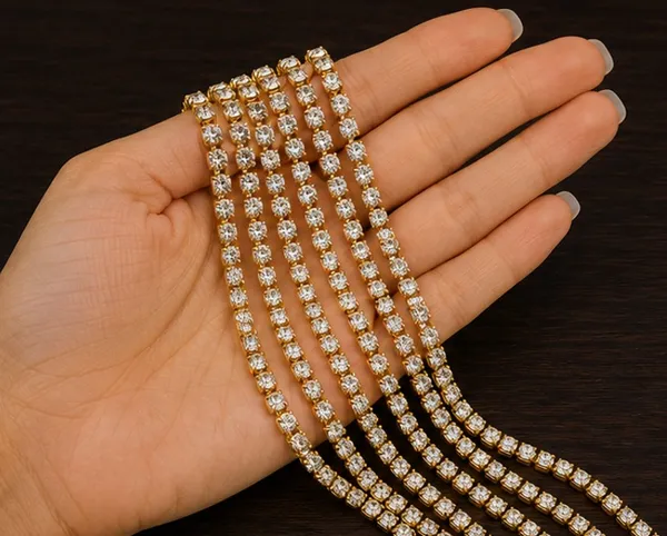 Gold_Plated_Rhinestone_Cup_Chain_|_White_Stones_|_10_Metres