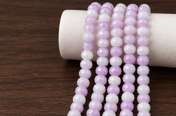 Pastel_Lavender_Faceted__Glass_Beads_8mm_|_5_Strands_(60_Beads/Strand)