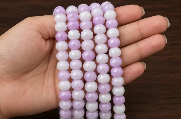 Pastel_Lavender_Faceted__Glass_Beads_8mm_|_5_Strands_(60_Beads/Strand)