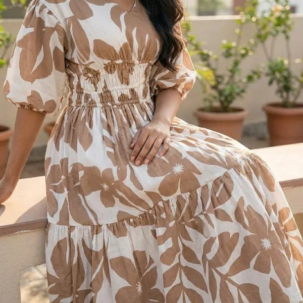 Women_Floral_Print_Maxi_Dress_With_Flared_Sleeves_And_Gathered_Waist