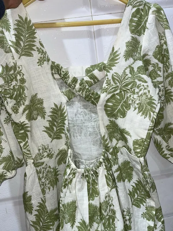 Women_Green_Palm_Leaf_Print_Maxi_Dress_With_Puff_Sleeves