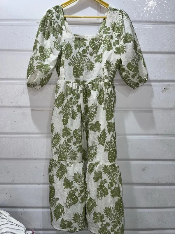 Women_Green_Palm_Leaf_Print_Maxi_Dress_With_Puff_Sleeves