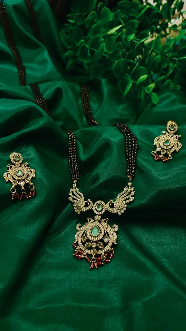 Victoria_Trivena_Long_Mangalsutra