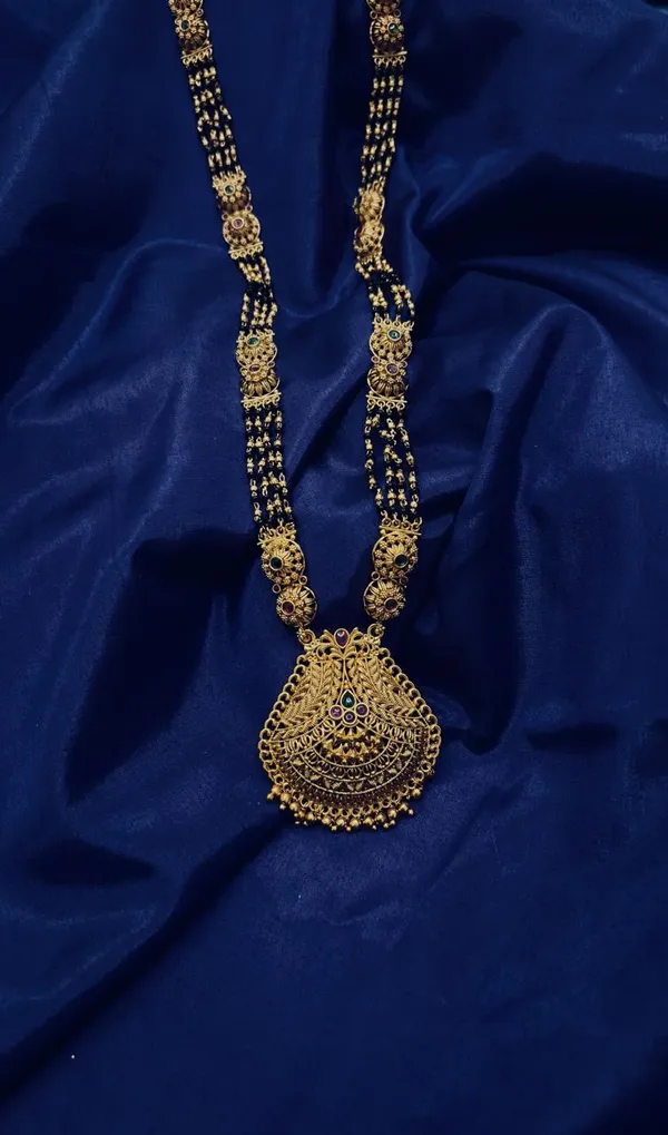 Traditional_Gold-Toned_Saubhagyavati_Long_Mangalsutra