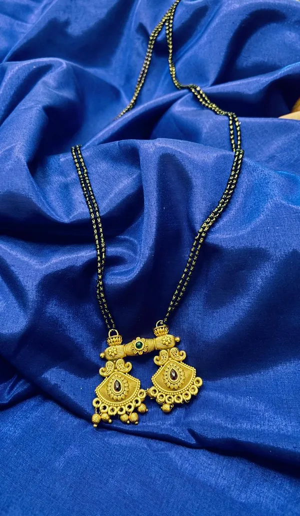 Traditional_Gold_Chandrakala_Long_Mangalsutra