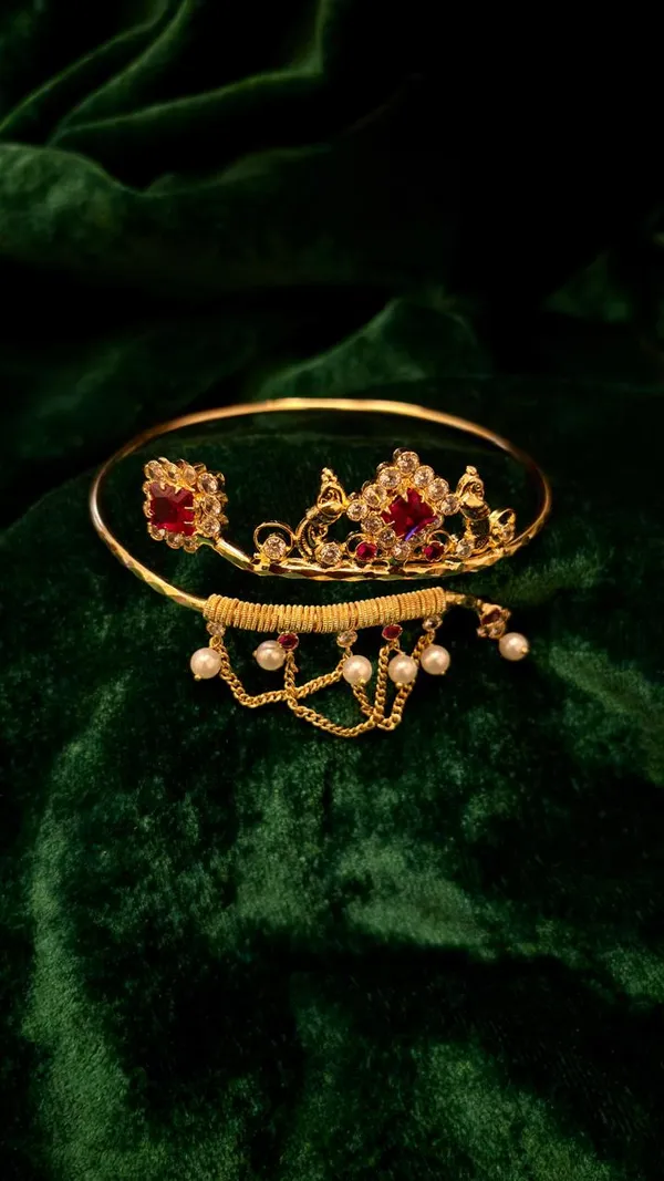 Traditional_Gold-Plated_Devika_Bajuband