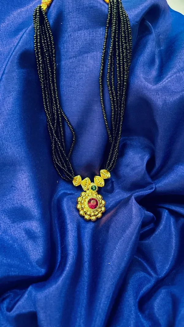 Traditional_Black_Beaded_AkkaSaheb_Mangalsutra