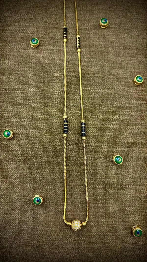 Modern_Gold-Toned_Ragini_Short_Mangalsutra