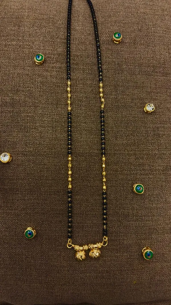 Traditional_Black_Beaded_Short_Mangalsutra