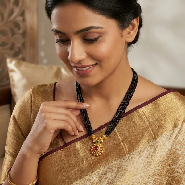 Traditional_Black_Beaded_AkkaSaheb_Mangalsutra