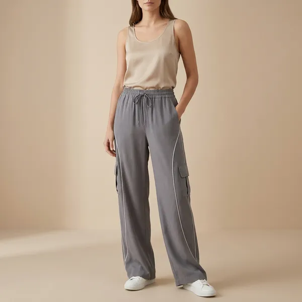 Womens_Grey_Wide_Leg_Cargo_Track_Pants_With_Contrast_Piping