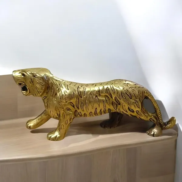 Sjl_Brass_Handcrafted_Tiger_Panther_Sher_Statue_Animal_Figurine_Showpiece_For_Home_Office_Table_Decor_Decorative_Showpiece_9_Cm