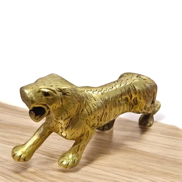 Sjl_Brass_Handcrafted_Tiger_Panther_Sher_Statue_Animal_Figurine_Showpiece_For_Home_Office_Table_Decor_Decorative_Showpiece_9_Cm