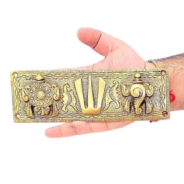 Sjl_Shankh_Chakra_Namah_Wall_Hanging_Plate_Shankha_Tilak_Padma_Swami_Vishnu_Decor_Decorative_Showpiece_1_Cm_Brass_Gold