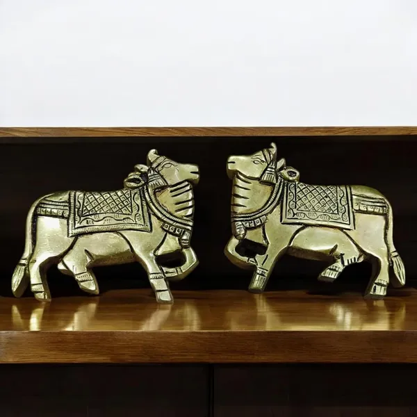 Sjl_Kamdhenu_Cow_Wall_Hanging_Vastu_Gau_Mata_Idol_Vastu_Nandi_Decorative_Showpiece_10_Cm_Brass_Gold