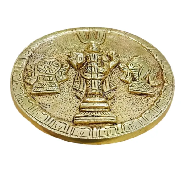 Lord_Tirupati_Balaji_Sri_Venkateswara_Balaji_With_Shankh_Chakra_Wall_Hanging_Decorative_Showpiece_15_Cm_Brass_Gold_Handcrafted_Brass_Tirupati_Balaji_Face_Round_Shape_Wall_Mount