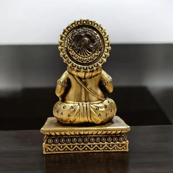 Sjl_Wax_Casting_Brass_Lord_Kuber_Wealth_Murti_For_Prosperity_Money_Kuber_Wealth_God_Statue_For_Puja_Room_Home_Temple_Office_Decor_Decorative_Showpiece_7_Cm_Brass_Gold