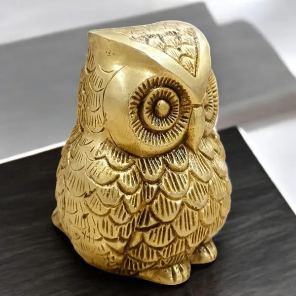 Owl_Statue_For_The_Presence_Of_Goddess_Laxmi_For_Wealth_Guarding_At_Home_Office_Gift_Purpose_Decorative_Showpiece_10_Cm_Brass_Gold