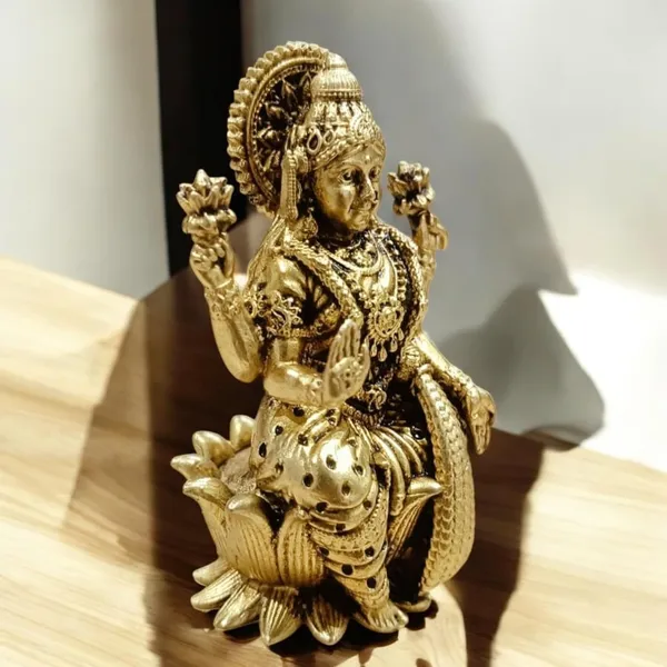 Sjl_Wax_Casting_Brass_Lakshmi_Ji_Goddess_Of_Wealth_And_Fortune_House_Warming_Temple_Pooja_Room_Diwali_Decoration_Decorative_Showpiece_9_Cm_Brass_Gold