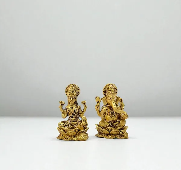 Sjl_Exports_Lakshmi_Ganesh_Brass_Idol_Pair_On_Lotus_For_Mandir_4_Cm_Mini_Brass_Lakshmi_Ganesh_Pair_Statue_On_Lotus_For_Devotion