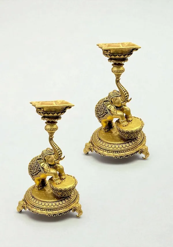 Sjl_Exports_Wax_Casting_Unique_Brass_Elephant_Lamp_Trunk_Holding_Diya_For_Temple_Home_Pack_Of_2_Traditional_Brass_Elephant_Oil_Lamp_Auspicious_Diya_For_Home_Temple_15_Cm