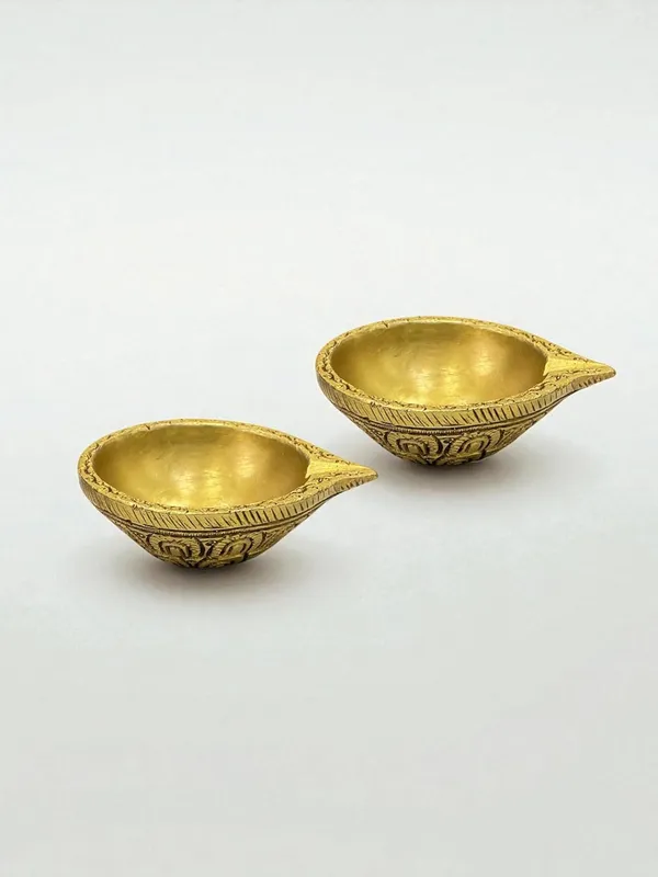 Sjl_Exports_Brass_Diwali_Diyas_Set_Of_2_Handcrafted_Oil_Lamps_For_Worship_Decor_Handcrafted_Brass_Diyas_Pair_Of_2_Traditional_Lamps_For_Diwali_Puja_Home_Temple