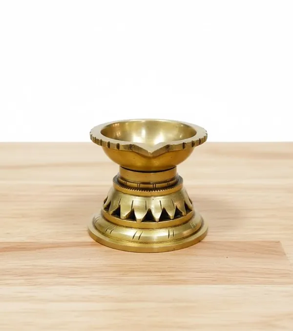Sjl_Exports_Traditional_Brass_Diya_Royal_Designer_Pooja_Lamp_Handcrafted_Temple_Oil_Lamp_6_Cm_Decorative_Deepak_For_Home_And_Religious_Rituals