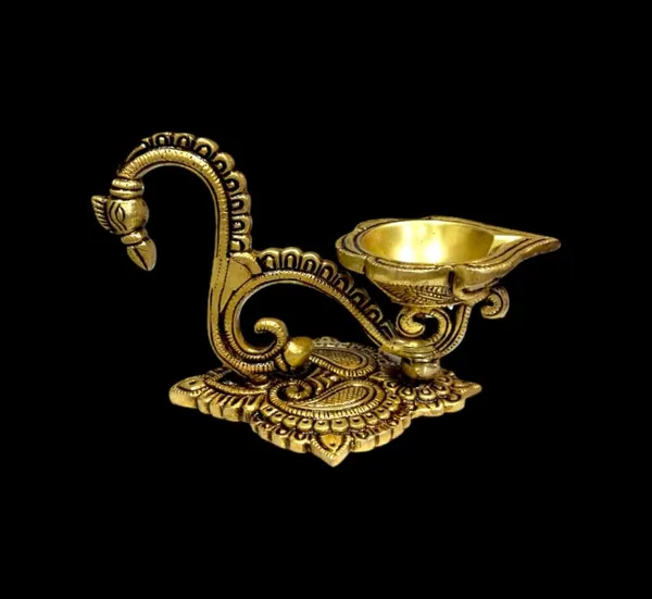 Sjl_Exports_Traditional_Brass_Diya_Royal_Designer_Oil_Lamp_Handcrafted_Decorative_Deepak_With_Intricate_Detailing_16_Cm_For_Puja_And_Diwali_Rituals