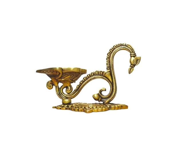 Sjl_Exports_Traditional_Brass_Diya_Royal_Designer_Oil_Lamp_Handcrafted_Decorative_Deepak_With_Intricate_Detailing_16_Cm_For_Puja_And_Diwali_Rituals