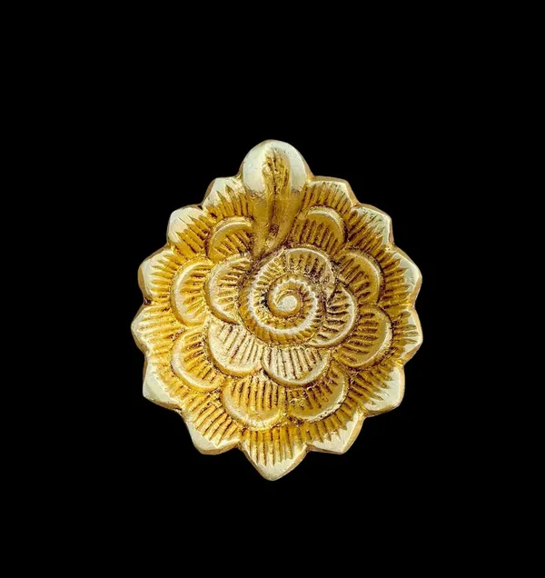 Sjl_Exports_Traditional_Brass_Flower_Design_Diya_Handcrafted_Temple_Oil_Lamp_Gold_Finish_7.5_X_6.5_Cm_For_Pooja_Rituals_And_Home_Decor