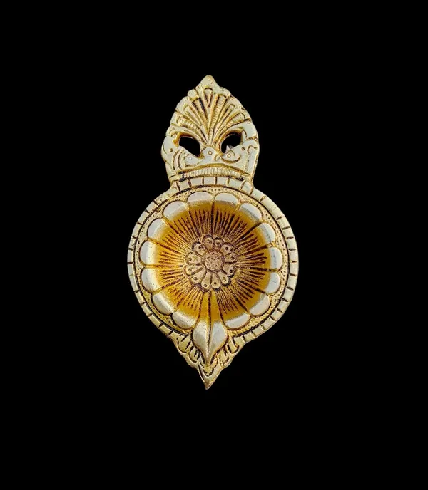 Sjl_Exports_Traditional_Brass_Diya_With_Stand_Handcrafted_Leaf_Design_Oil_Lamp_Gold_Finish_12_X_6_5_Cm_Decorative_Temple_Pooja_Lamp_For_Worship_And_Festivals