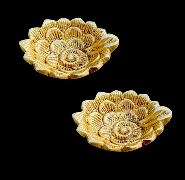 Sjl_Exports_Traditional_Brass_Flower_Design_Diya_Handcrafted_Pooja_Oil_Lamp_7_X_6.5_Cm_Golden_Finish_Pack_Of_2_Temple_Worship_Ritual_Decor