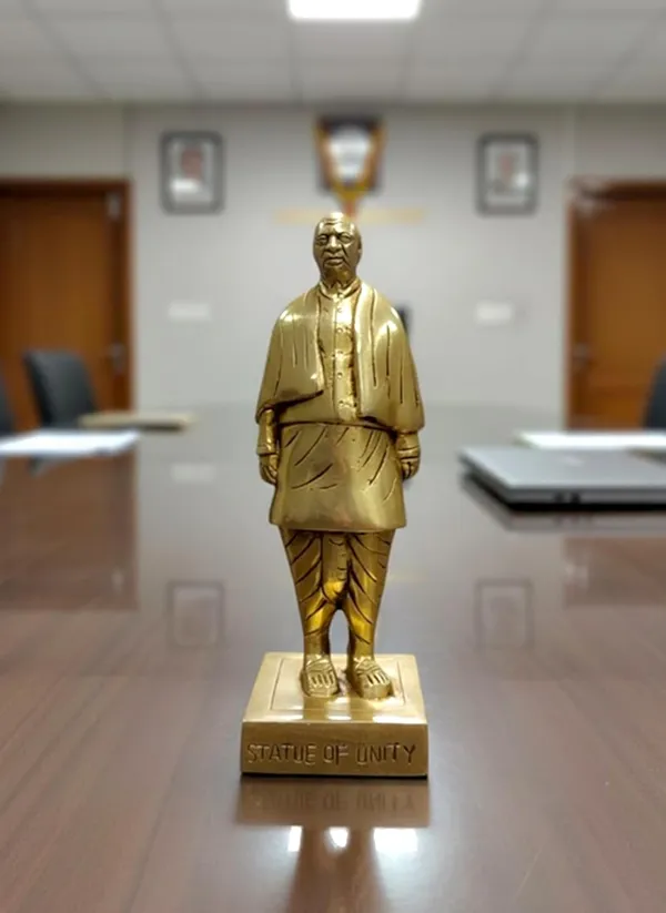 Sjl_Brass_Statue_Of_Unity_Showpiece,_Decorative_Figurine,_Gold,_21_Cm,_Traditional_Home_Decor,_Office_Display_Piece