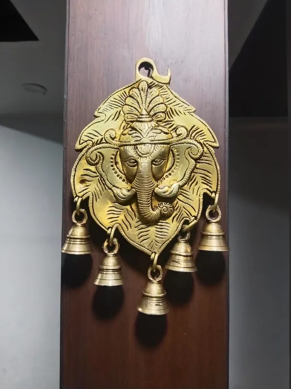 Sjl_Exports_Brass_Ganesh_Wall_Hanging_With_Bells_Traditional_Hindu_Temple_Art_Antique_Gold_Leaf_Design_22_X_14_Cm_Handcrafted_Wall_Decor_For_Pooja_Room_Living_Room_Meditation_Space