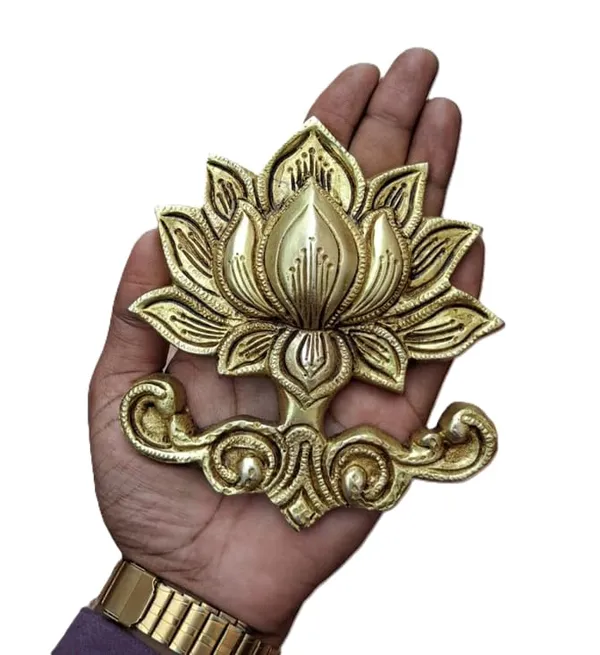 Sjl_Brass_Lotus_Wall_Hanging_Antique_Gold_Finish_Handcrafted_13_X_12_Cm_Traditional_Indian_Decor